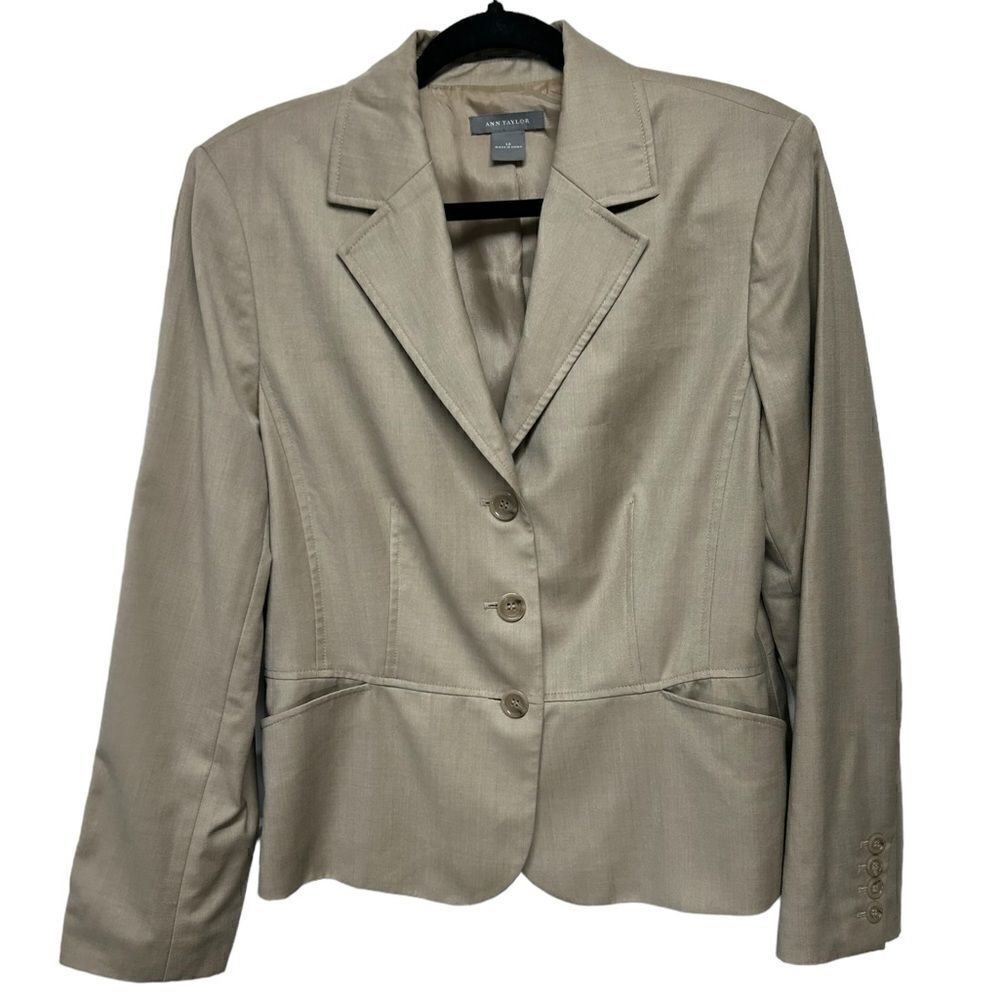 Ann Taylor Tan Blazer Three Button Up Women’s Suit Jacket Business Office Formal
